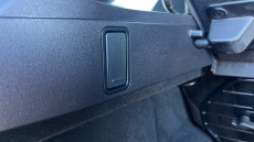 Land Rover Range Rover Evoque 1.5 P300e R-Dynamic SE 5dr Auto Hatchback